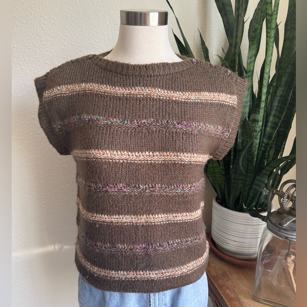 Vintage Joyce Taiwan Knit Sweater Vest Brown Striped Button Shoulder M‎